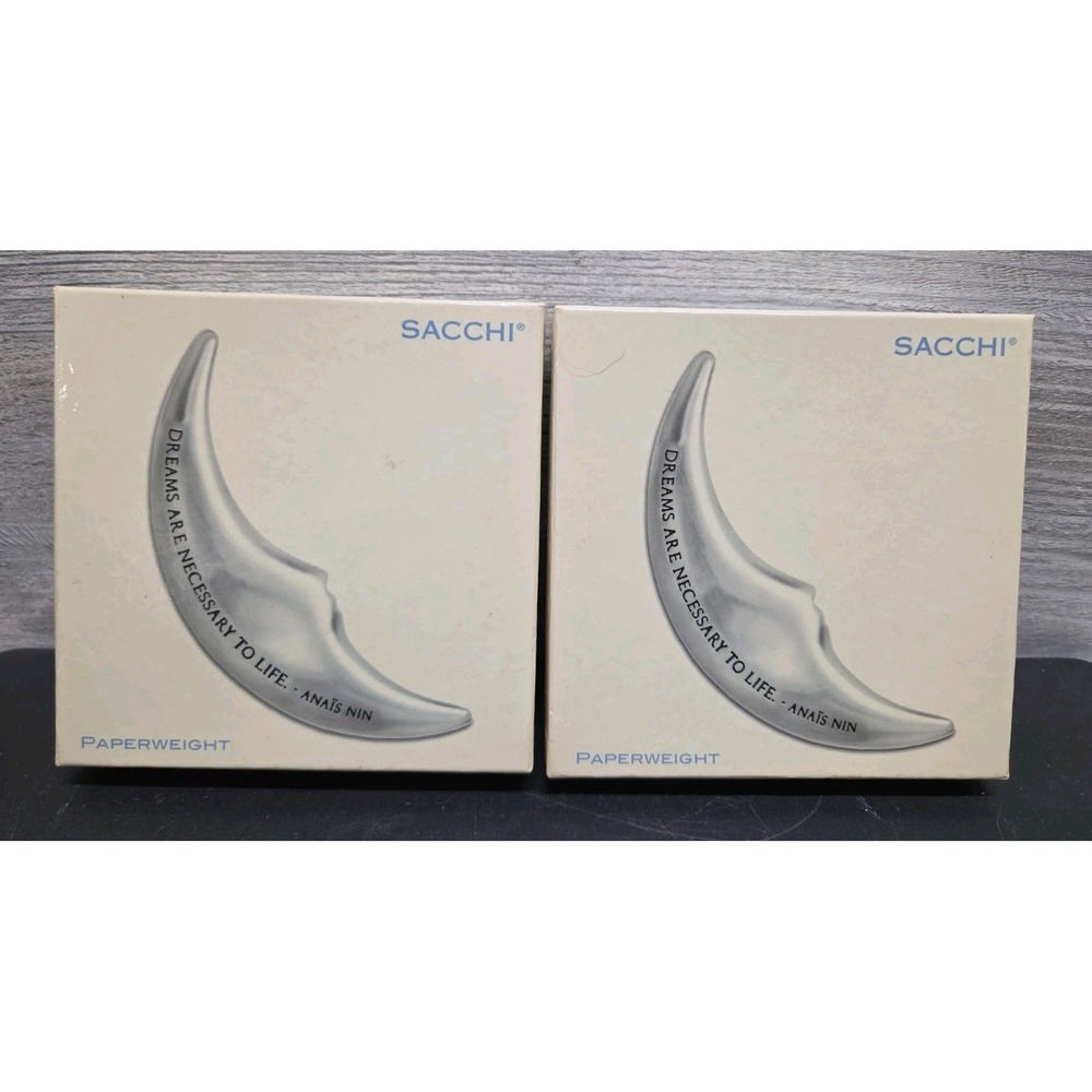 2 Sacchi, Paperweight Crescent Moon "Dreams are Necessary to Life" E6